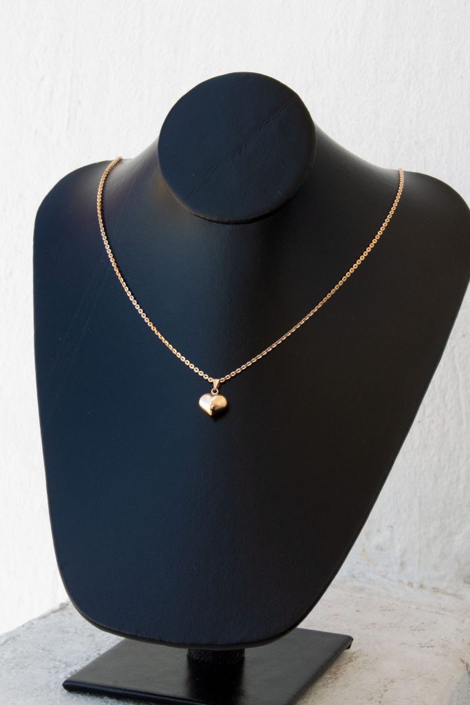 cadena con corazón
