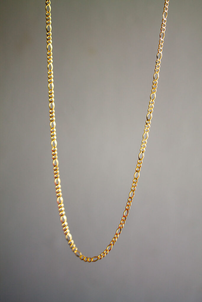 Cadena de Oro 14 Kilates delgada tipo Cartier. Joyeria Online.