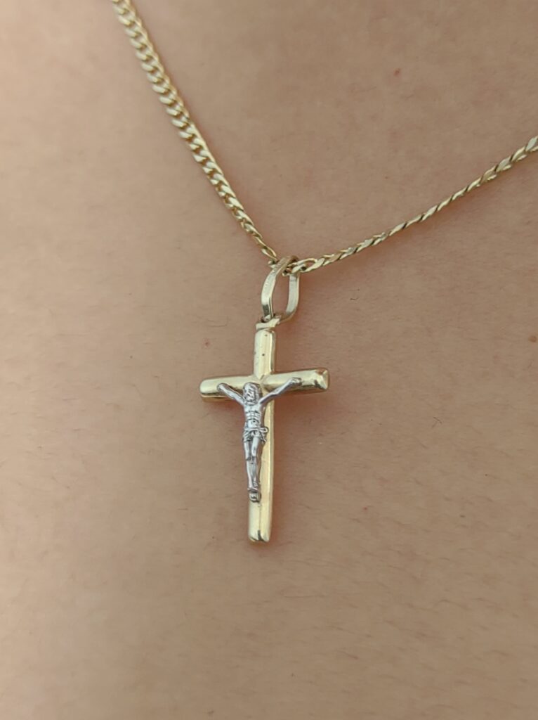 Cadena con Cruz de Oro 10 Kilates 4 gramos