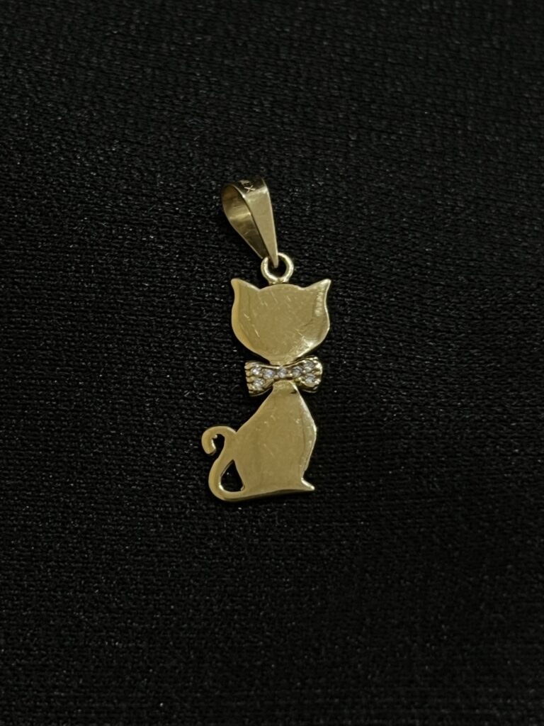 Dije de Gato en Oro 10k