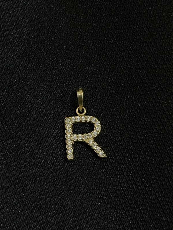 Dije la Letra "R" en Oro 10k