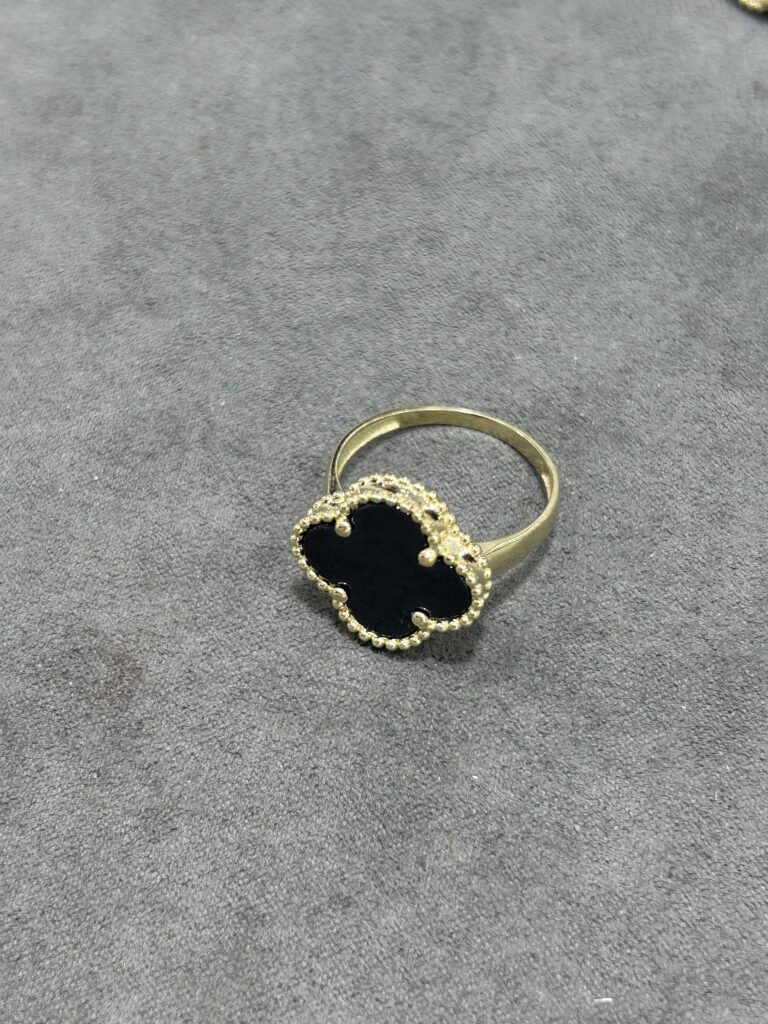 Anillo de Trébol Oro 10k #8.0, 4.1 gr