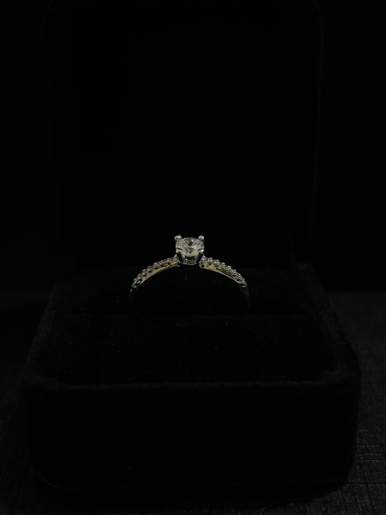 ANILLO DE MATRIMONIO EN ORO BLANCO DE 10K