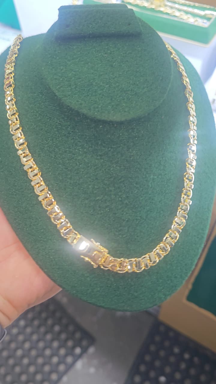 Cadenas de oro en Guadalajara
